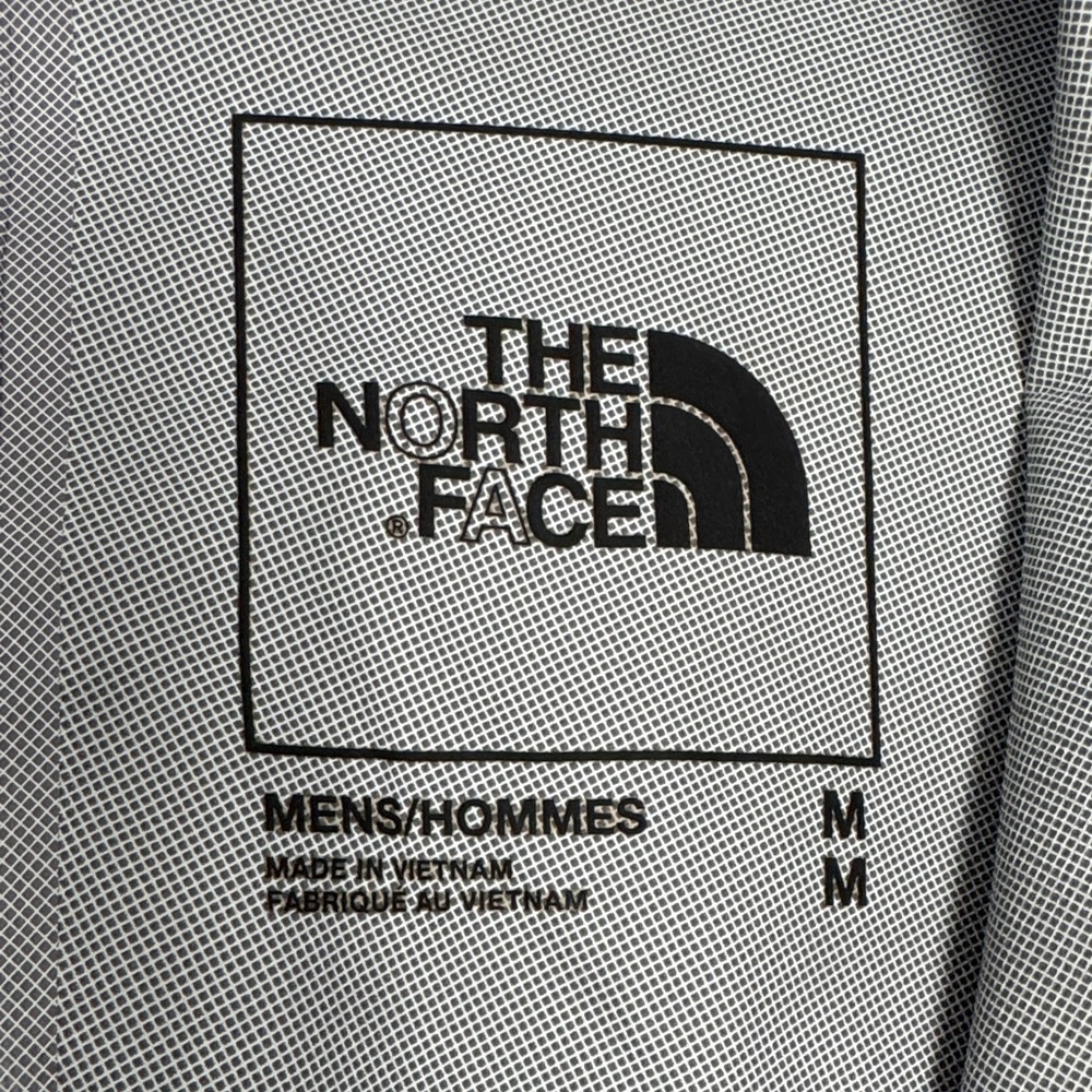 The North Face Men's Turquoise and Black Performance Jacket - Picture 4 of 5